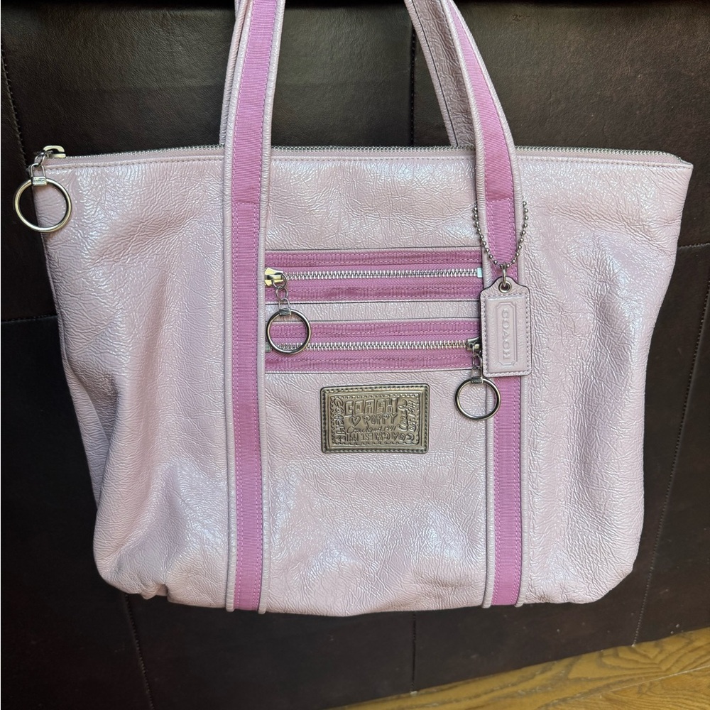 Coach Poppy Light Pink Patent Leather Tote
